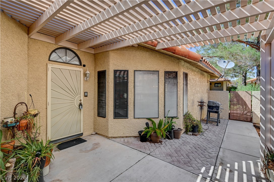 Photo 4 of 7916 Canoe Lane