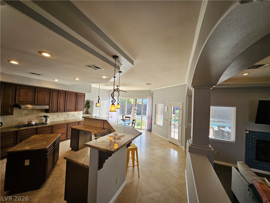 Photo 25 of 67, 209 Irvin Avenue
