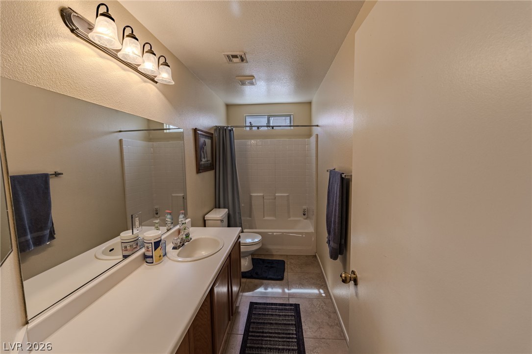 Photo 16 of 30, 4994 Mascaro Drive