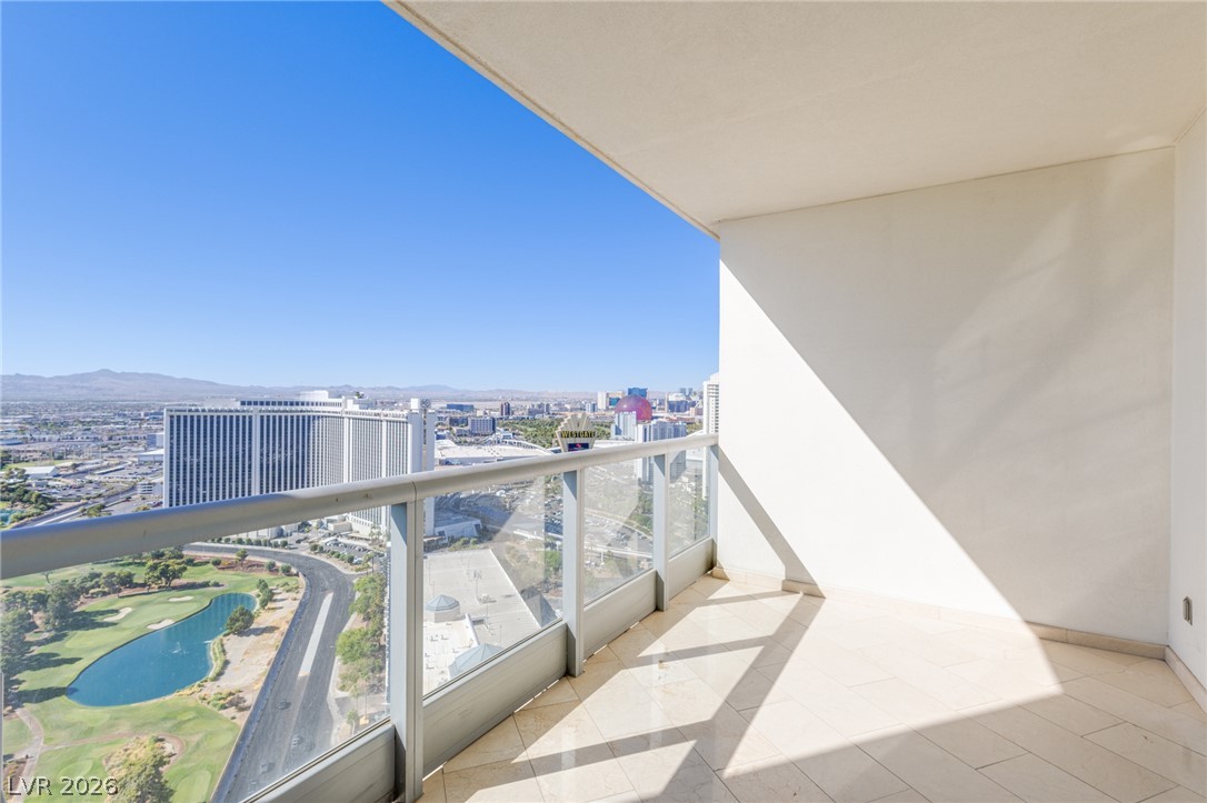 Photo 14 of 33, 322 Karen Avenue #3601