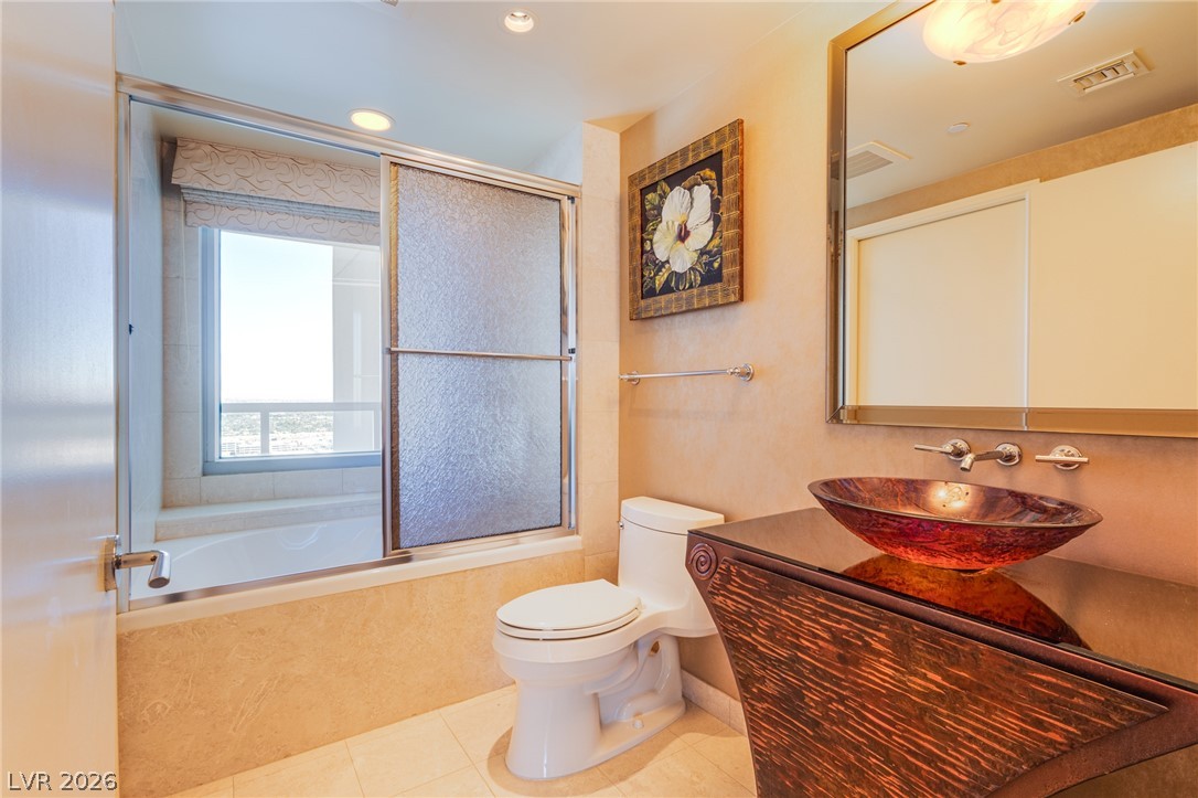 Photo 9 of 33, 322 Karen Avenue #3601