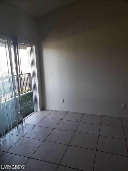 Photo 17 of 43, 2981 Country Manor Lane #118