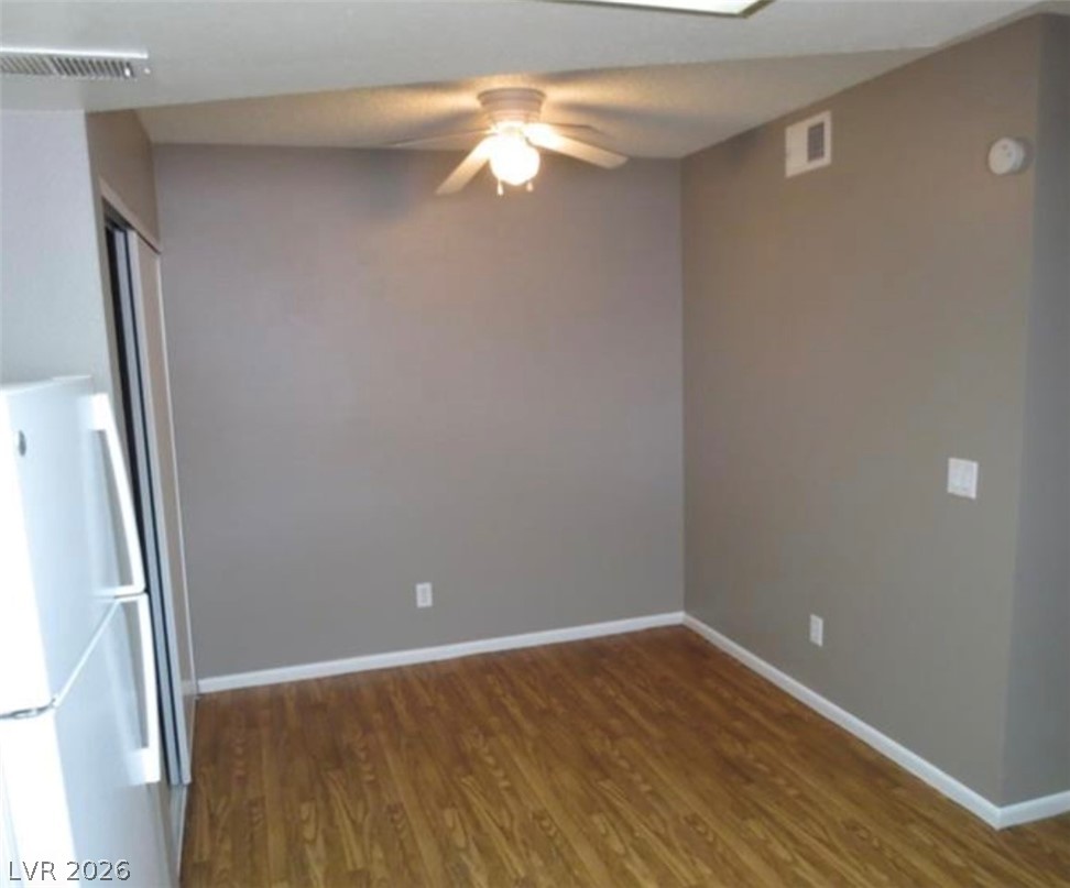 Photo 6 of 11, 574 Roxella Lane #C