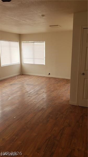 Photo 19 of 32, 5556 Everglade Street