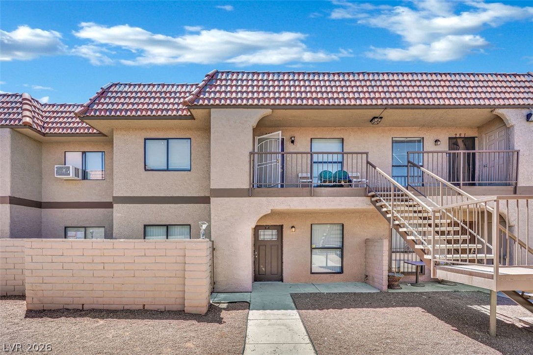 Photo 2 of 4300 N Lamont Street #278