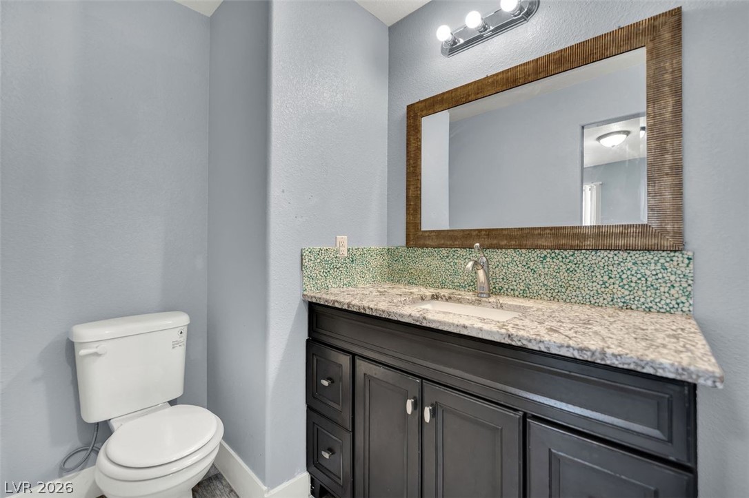 Photo 19 of 30, 4300 N Lamont Street #278
