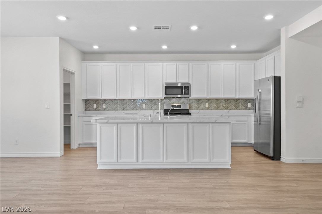 Photo 3 of 1118 Junipine Avenue