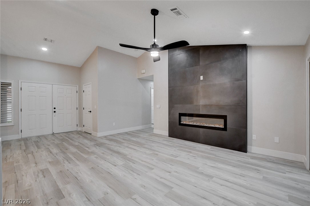 Photo 6 of 30, 3104 Hayden Court