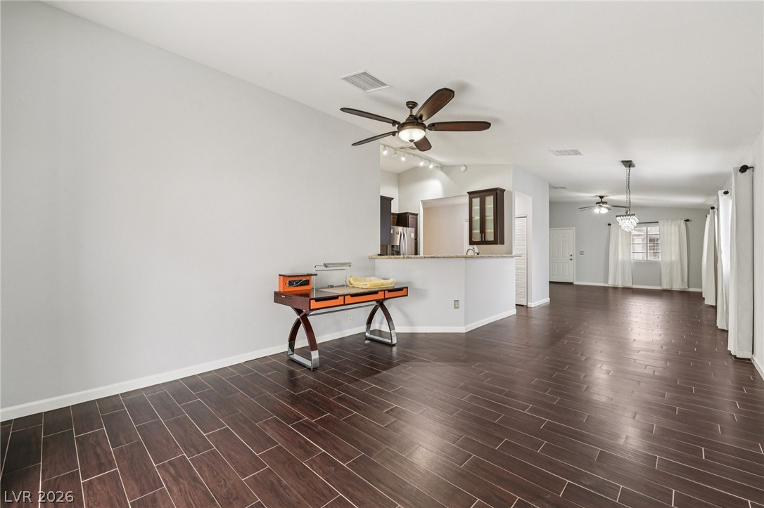 Photo 10 of 34, 5144 Mascaro Drive
