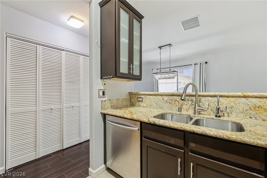 Photo 13 of 34, 5144 Mascaro Drive