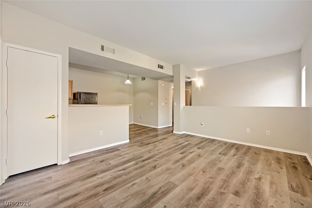 Photo 8 of 34, 2161 Hussium Hills Street #202