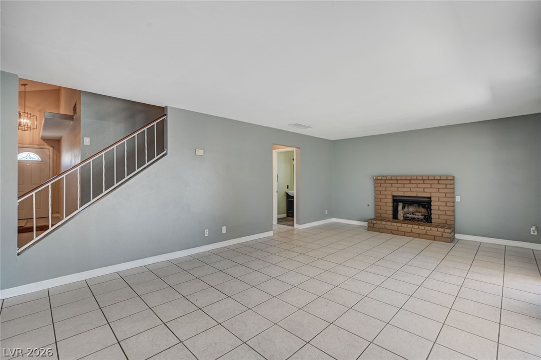 Photo 7 of 35, 845 Shoreview Drive