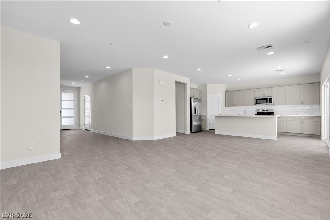 Photo 10 of 54, 1112 Boylston Avenue