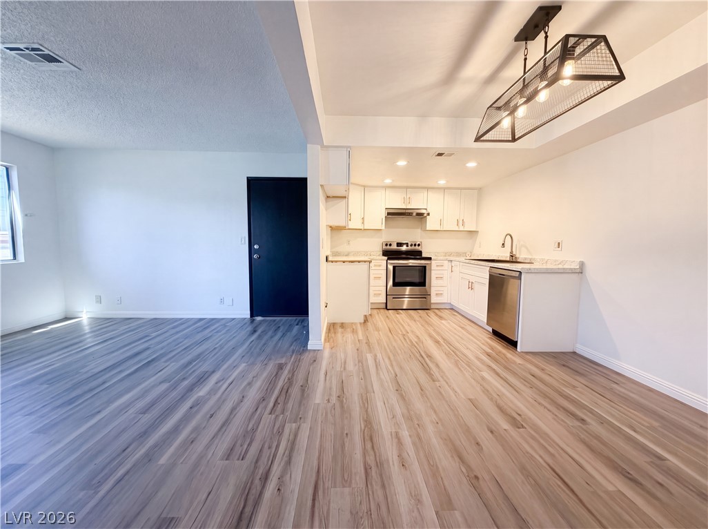 Photo 10 of 22, 1701 E Katie Avenue #83