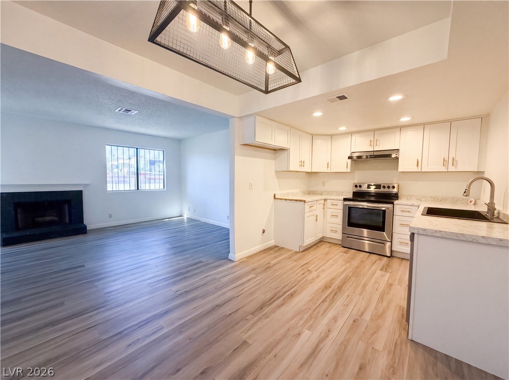 Photo 11 of 22, 1701 E Katie Avenue #83