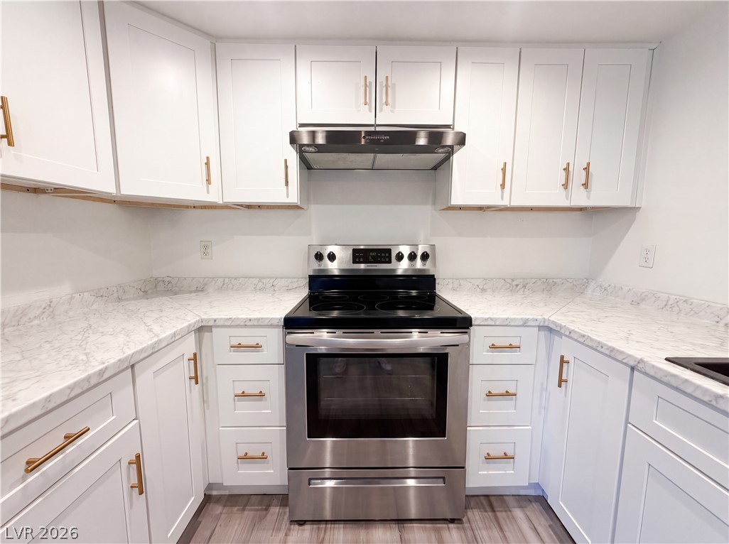 Photo 12 of 22, 1701 E Katie Avenue #83
