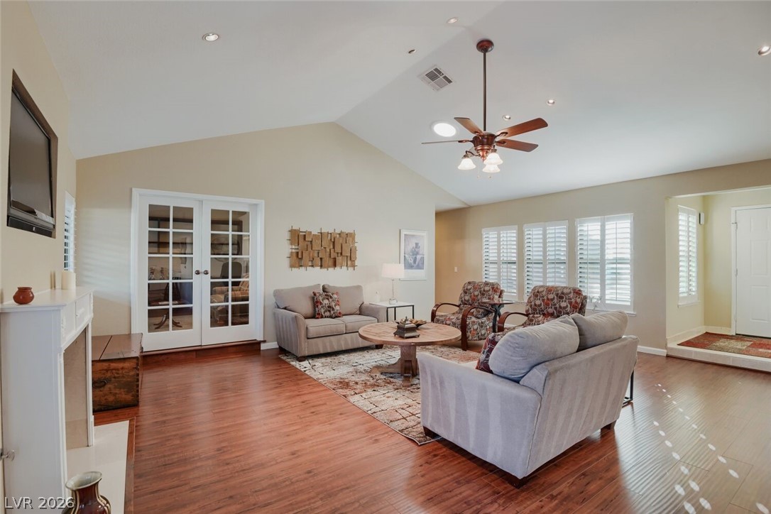 Photo 5 of 3102 La Mancha Way