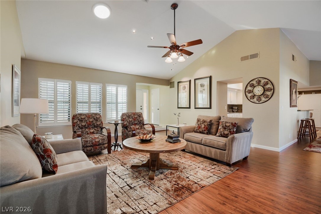 Photo 6 of 30, 3102 La Mancha Way