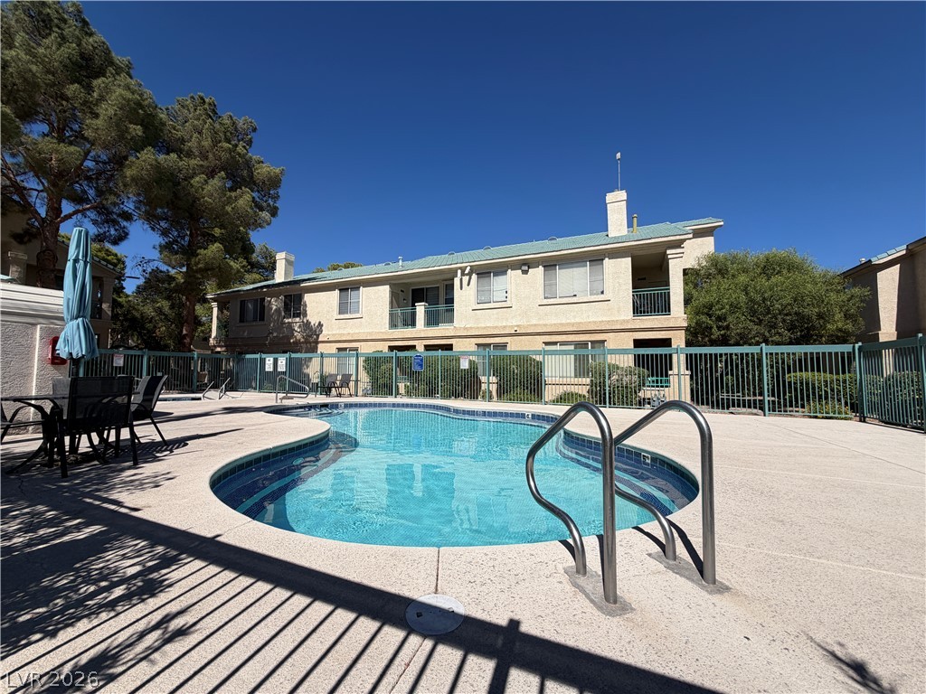 Photo 27 of 32, 5155 W Tropicana Avenue #1128