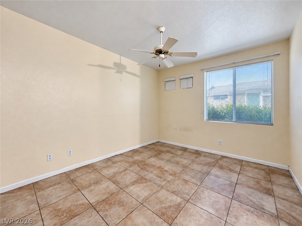 Photo 18 of 32, 5155 W Tropicana Avenue #1128