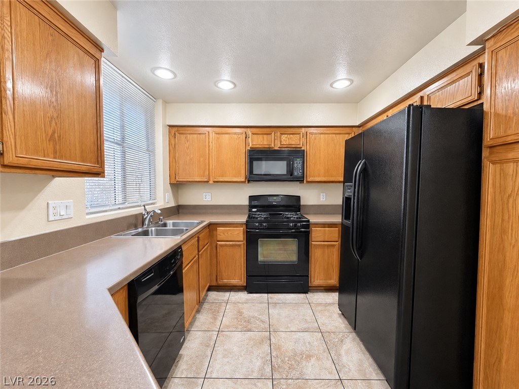 Photo 12 of 32, 5155 W Tropicana Avenue #1128