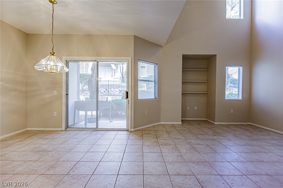 Photo 16 of 41, 2101 Quartz Cliff Street #105