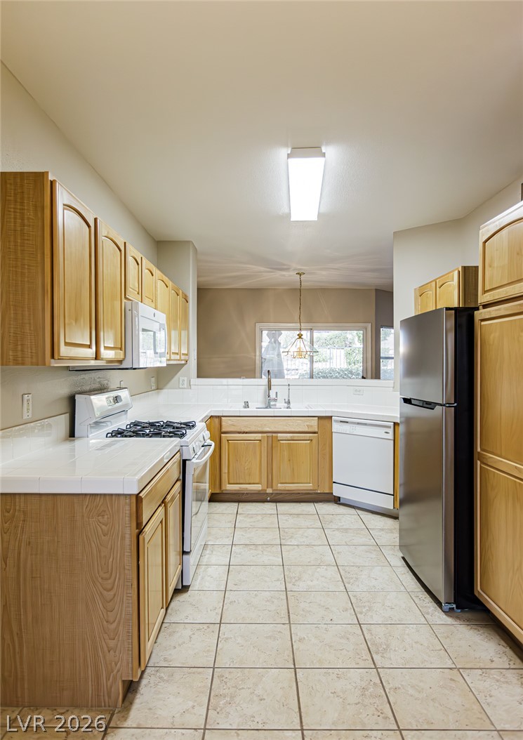 Photo 8 of 41, 2101 Quartz Cliff Street #105