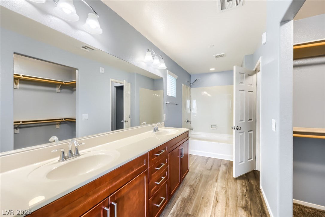 Photo 21 of 44, 9050 W Tropicana Avenue #1043