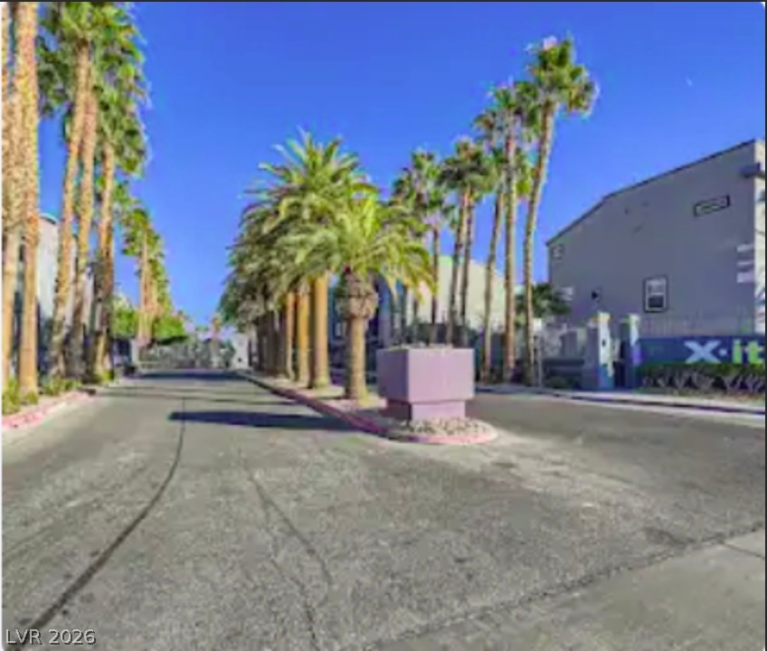 Photo 41 of 44, 9050 W Tropicana Avenue #1043