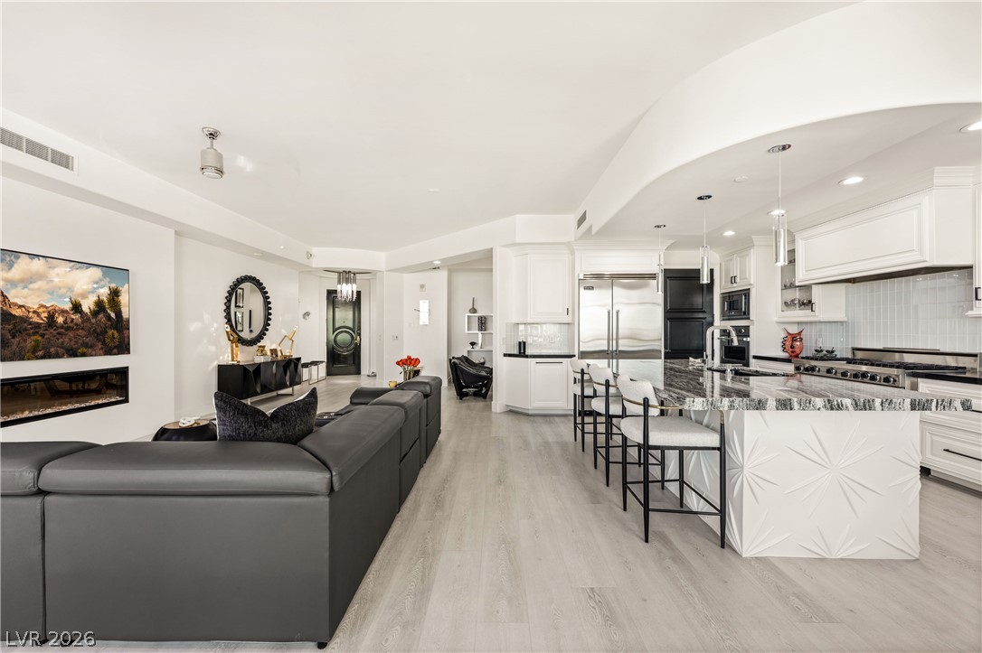 Photo 13 of 45, 9103 Alta Drive #907