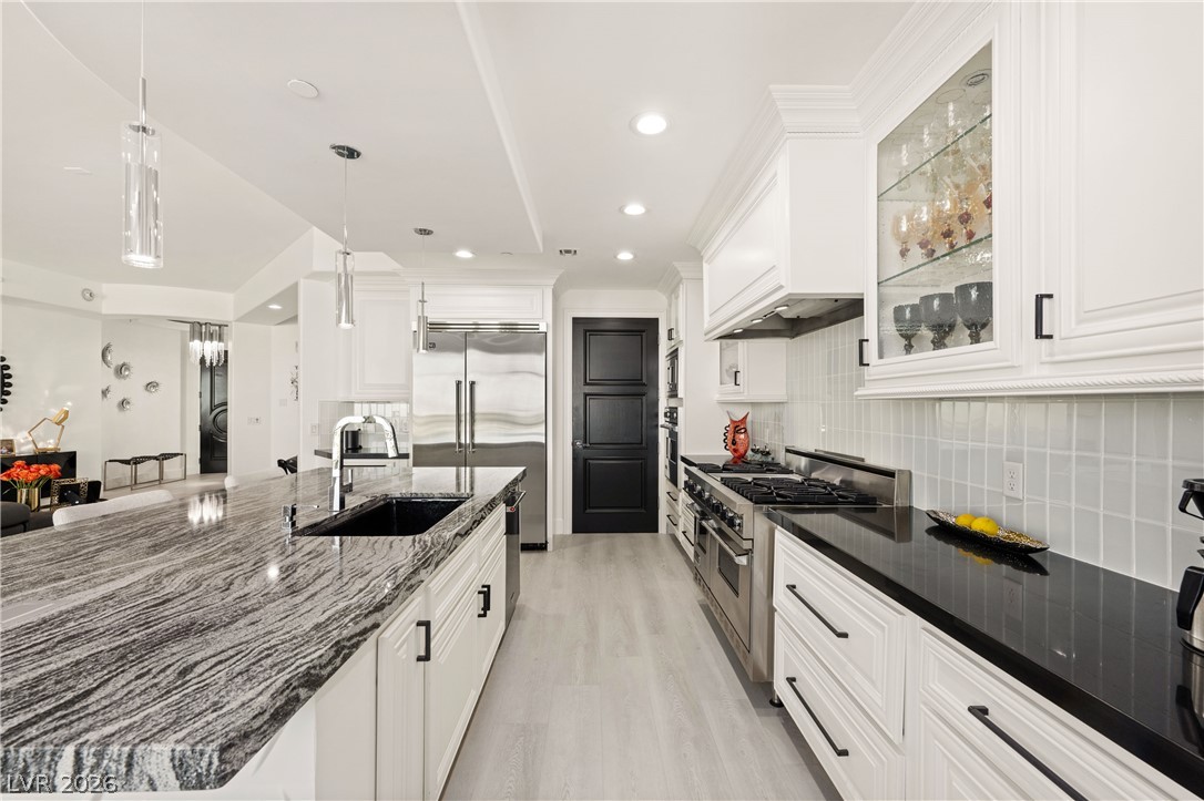 Photo 14 of 45, 9103 Alta Drive #907