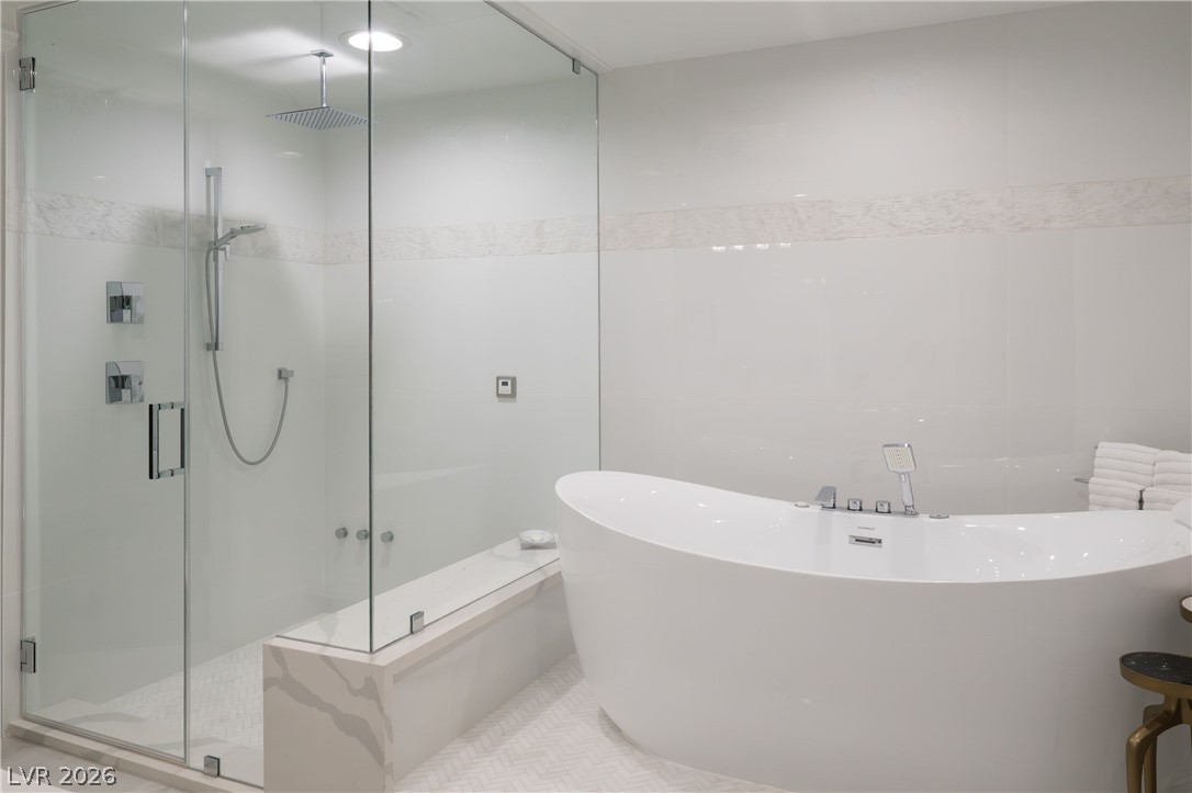 Photo 21 of 45, 9103 Alta Drive #907