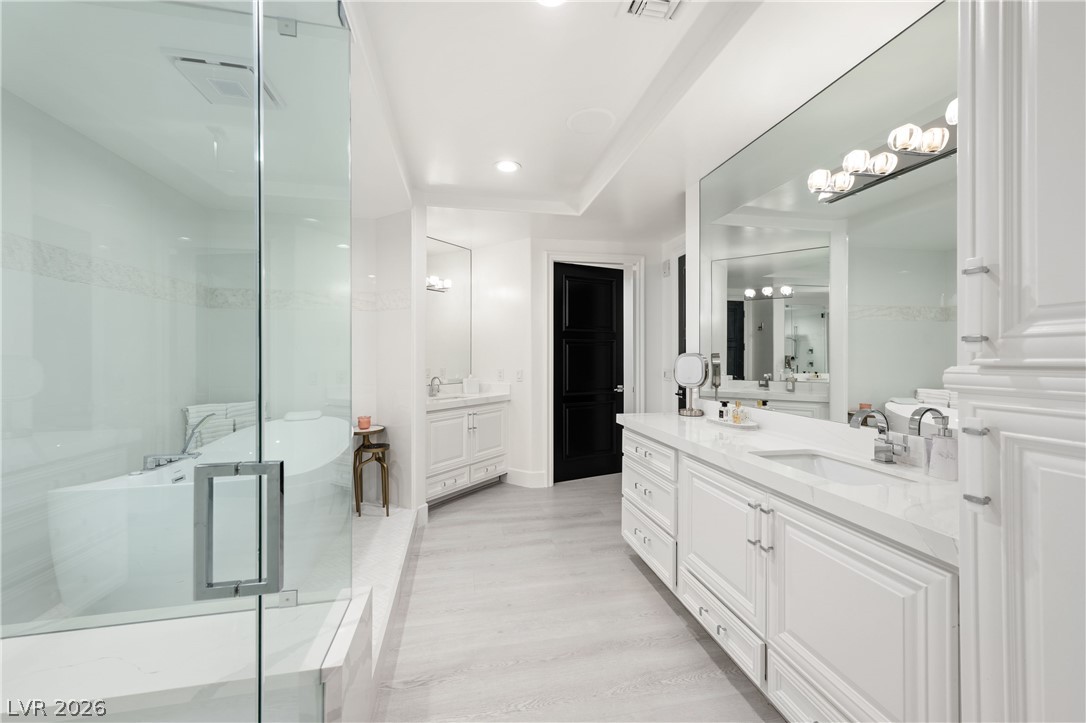 Photo 22 of 45, 9103 Alta Drive #907