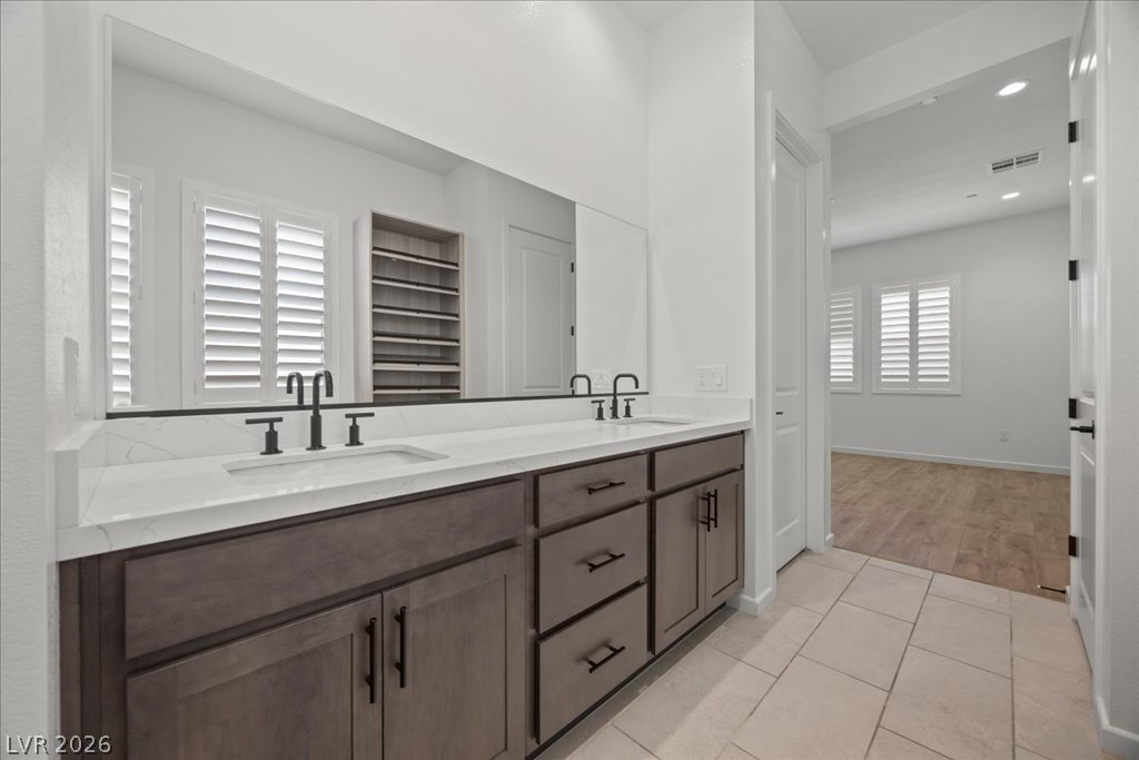 Photo 16 of 56, 8971 Coastal Oaks Street