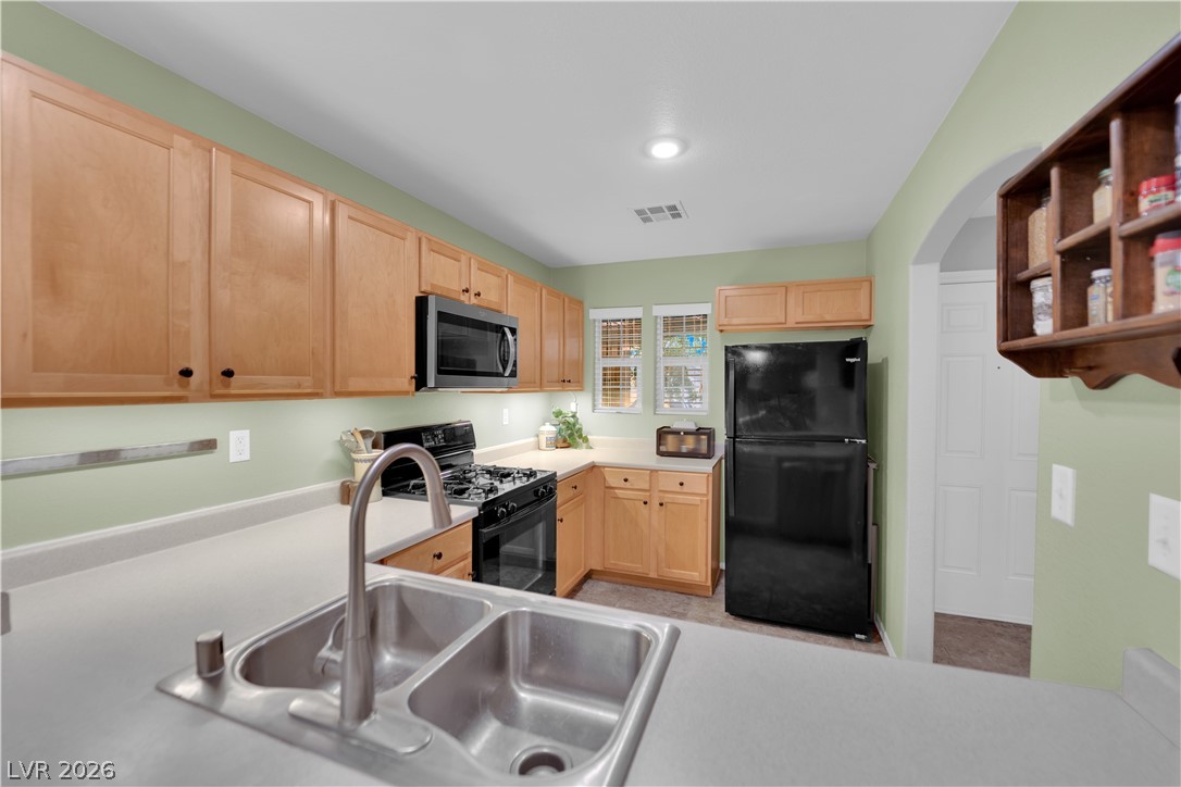 Photo 11 of 43, 7445 Ringquist Street
