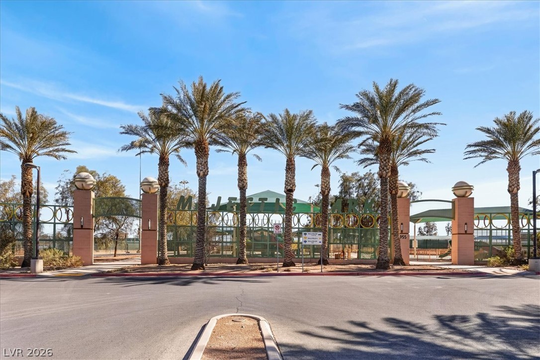 Photo 49 of 52, 3975 N Hualapai Way #264