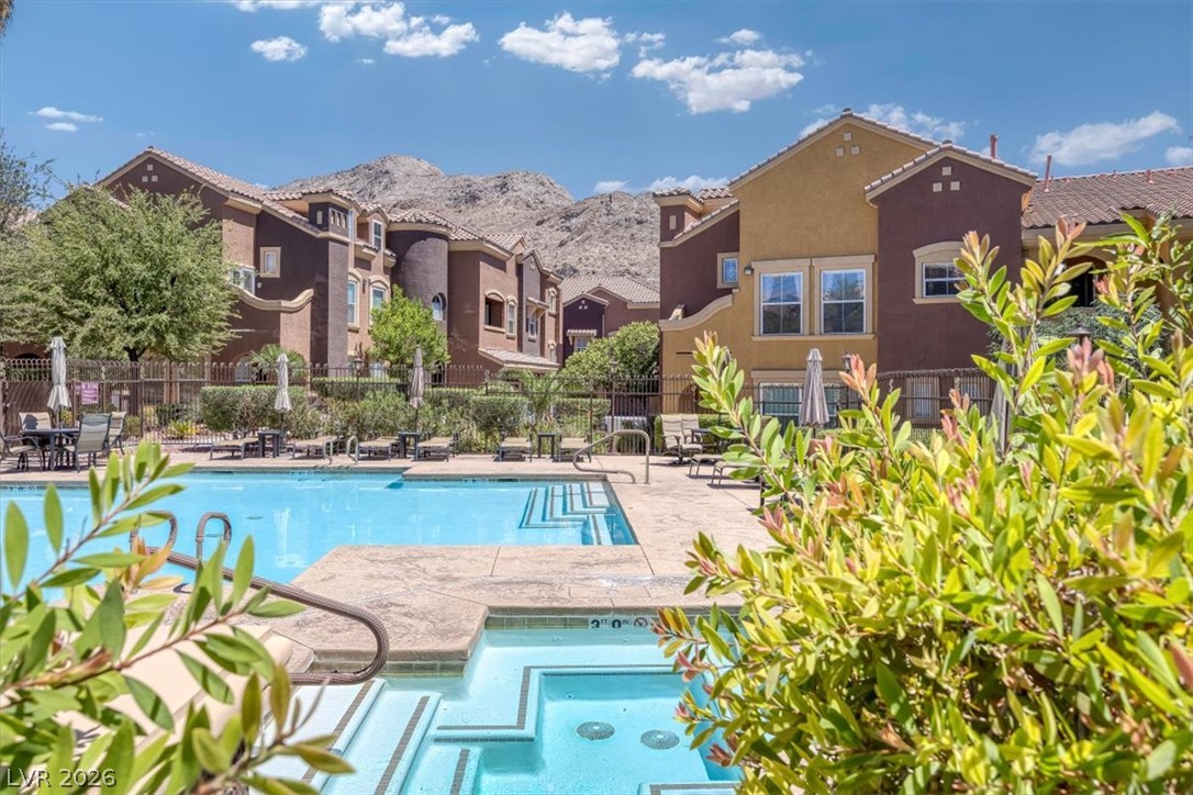 Photo 39 of 52, 3975 N Hualapai Way #264