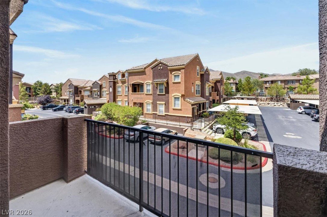 Photo 22 of 52, 3975 N Hualapai Way #264