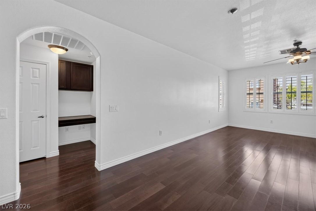 Photo 18 of 52, 3975 N Hualapai Way #264