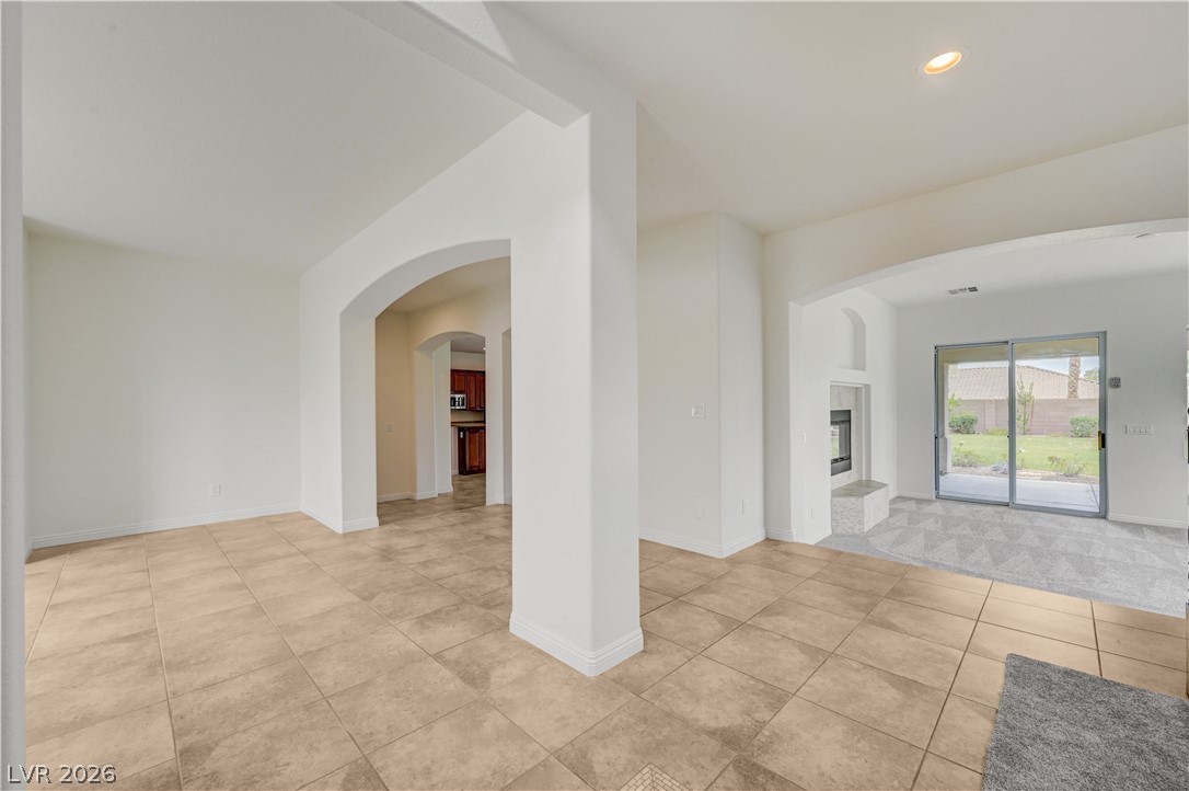 Photo 9 of 99, 5532 Collier Hills Street
