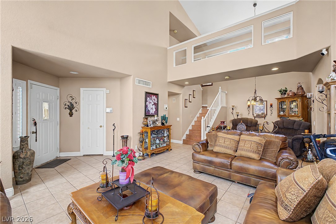 Photo 3 of 7821 Millhopper Avenue