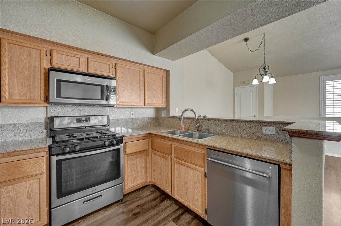Photo 15 of 58, 7700 Constanso Avenue #202