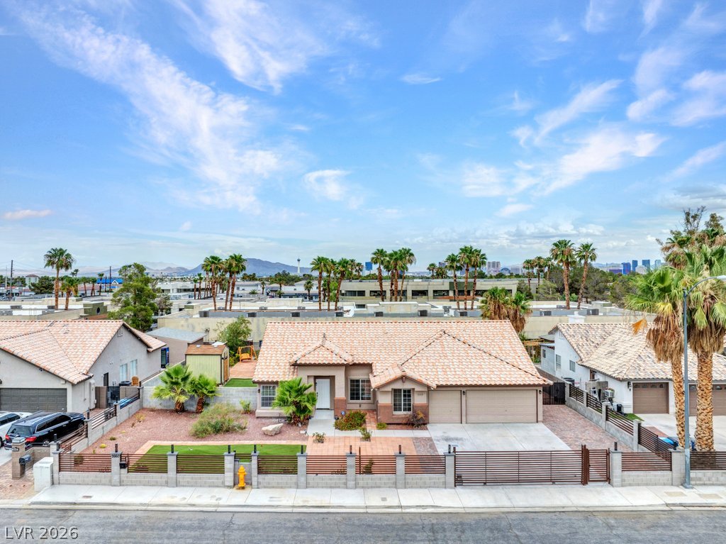 2660 Rosanna Street, Las Vegas 89117
