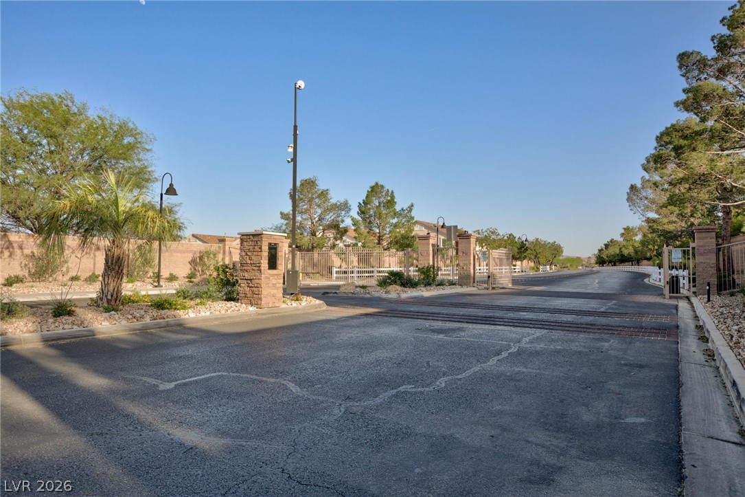 Photo 31 of 39, 8780 Horizon Wind Avenue #102