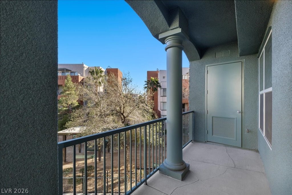 Photo 31 of 49, 62 E Serene Avenue #202