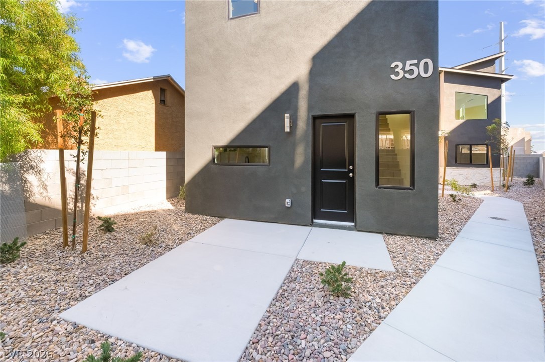 Photo 3 of 350 N 13th Street