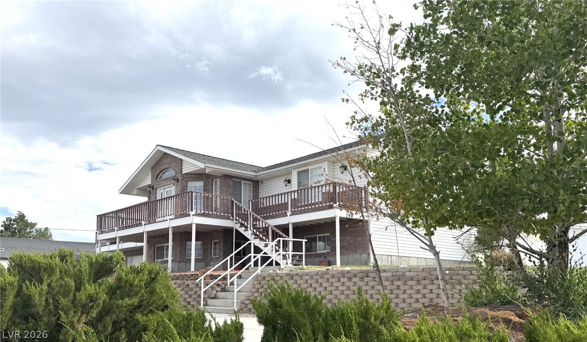 790 Avenue L, Ely