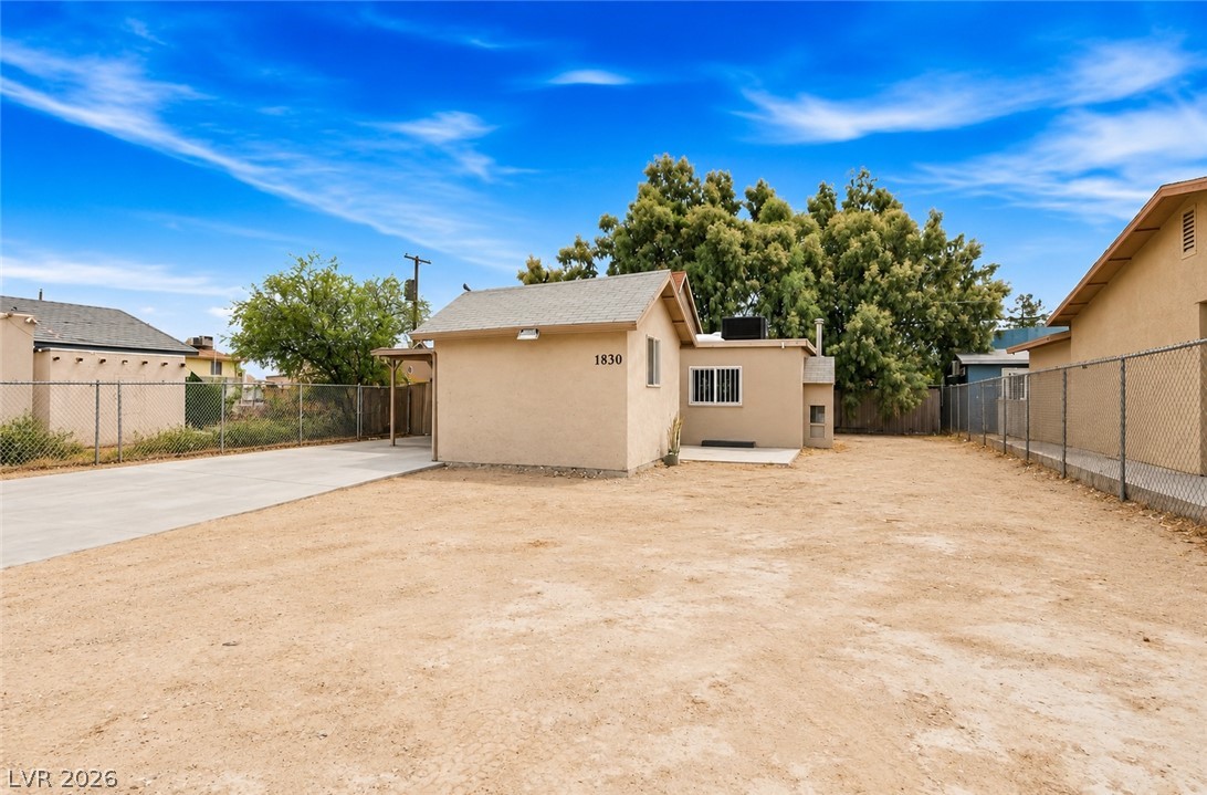 Photo 3 of 1830 Princeton Street