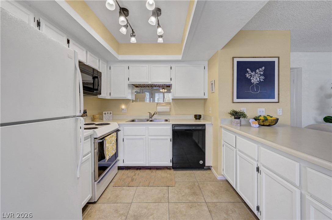 Photo 7 of 27, 1108 N Cimarron Road #101