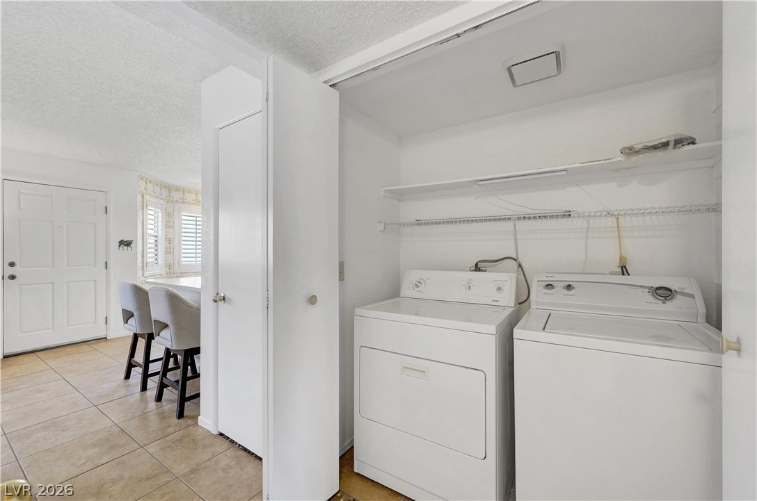 Photo 14 of 27, 1108 N Cimarron Road #101